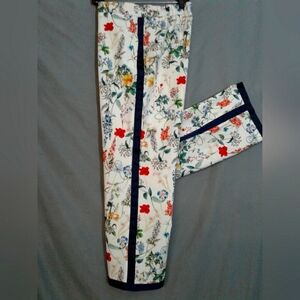 Seductive design by Baci floral print w navy side striped pants